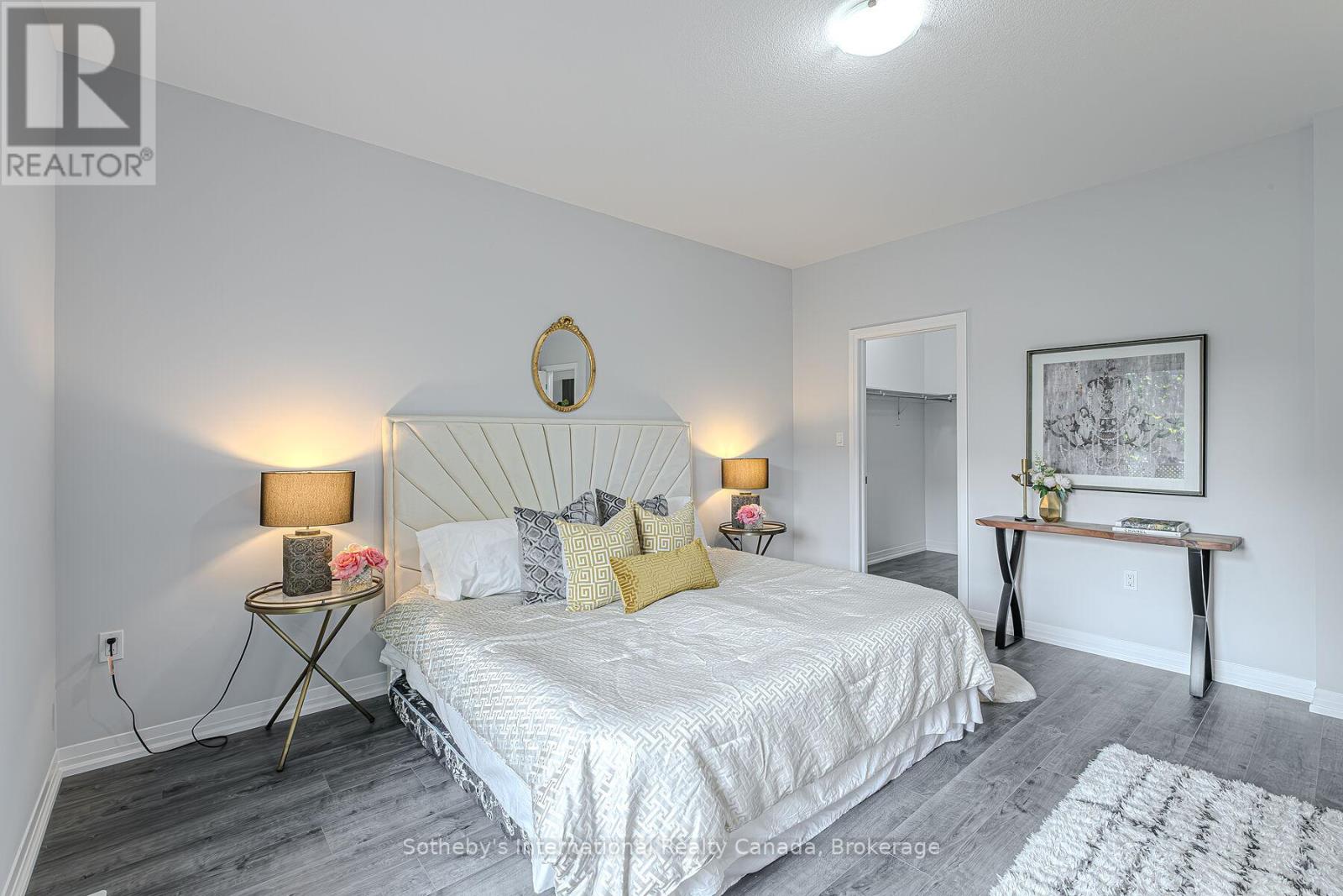 20 - 550 GREY STREET