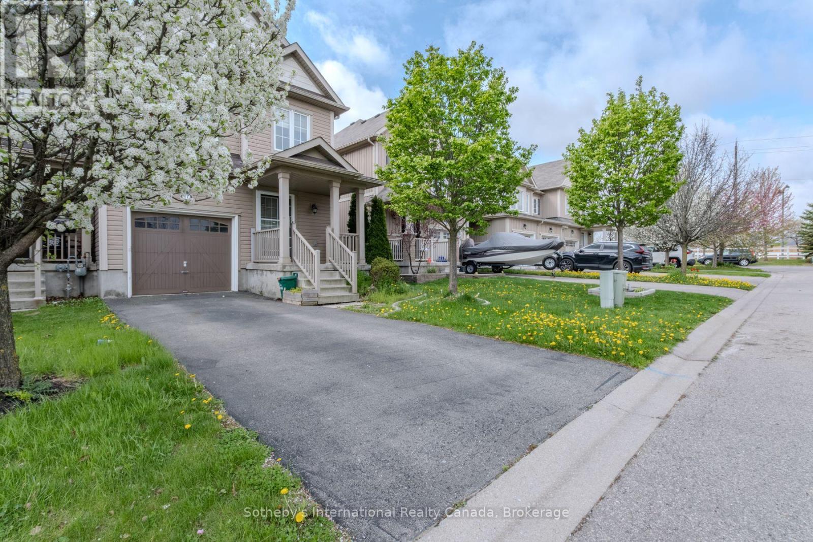 17 DWYER COURT