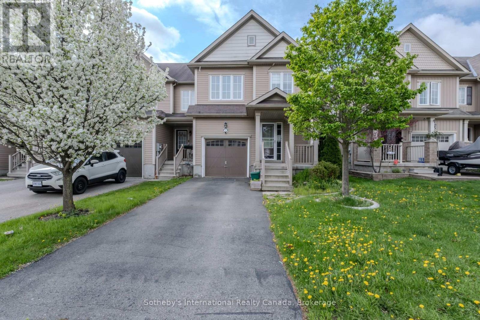 17 DWYER COURT