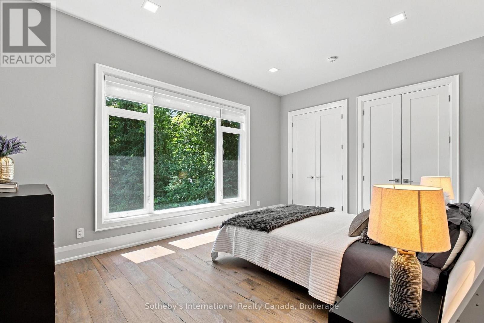 1 GAYWOOD GARDENS