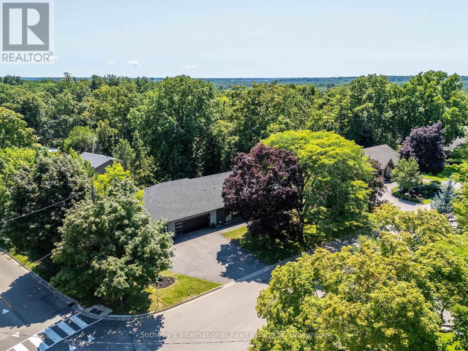 1 GAYWOOD GARDENS