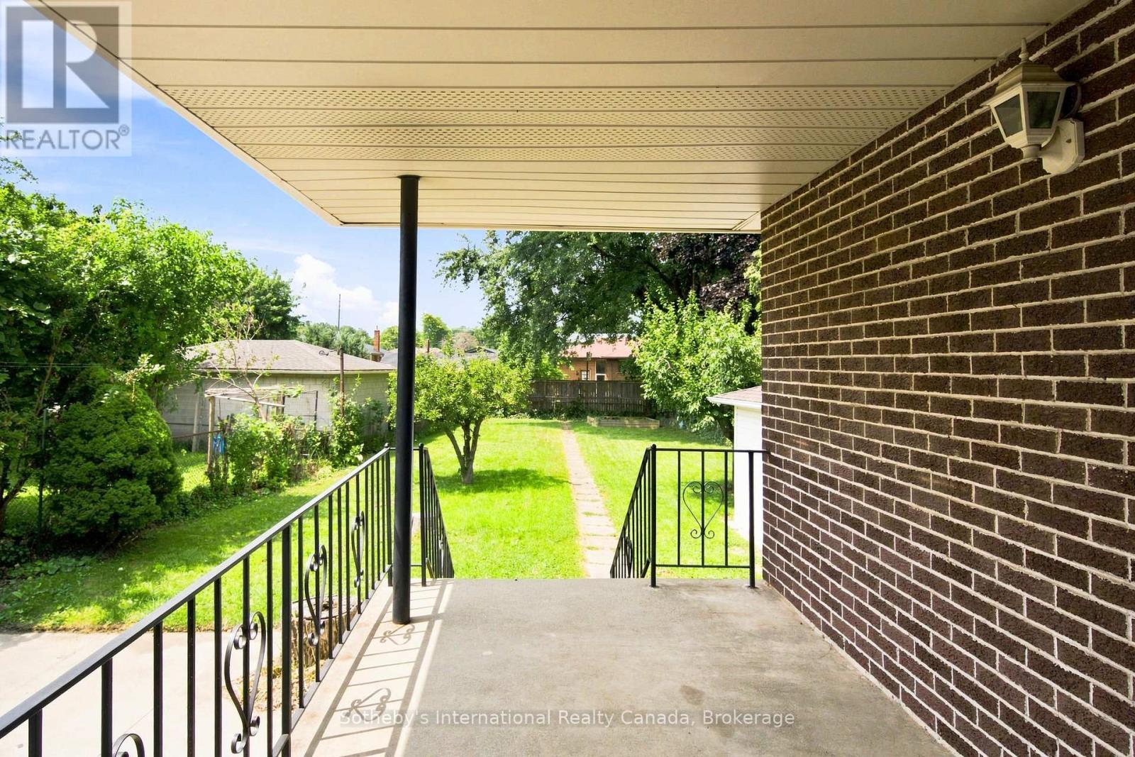 7 DELMAR DRIVE