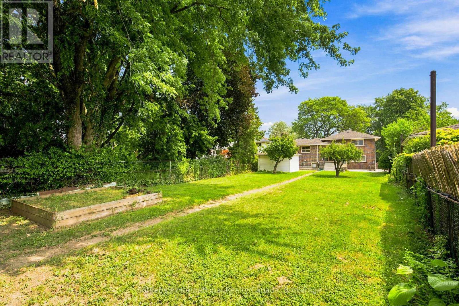 7 DELMAR DRIVE