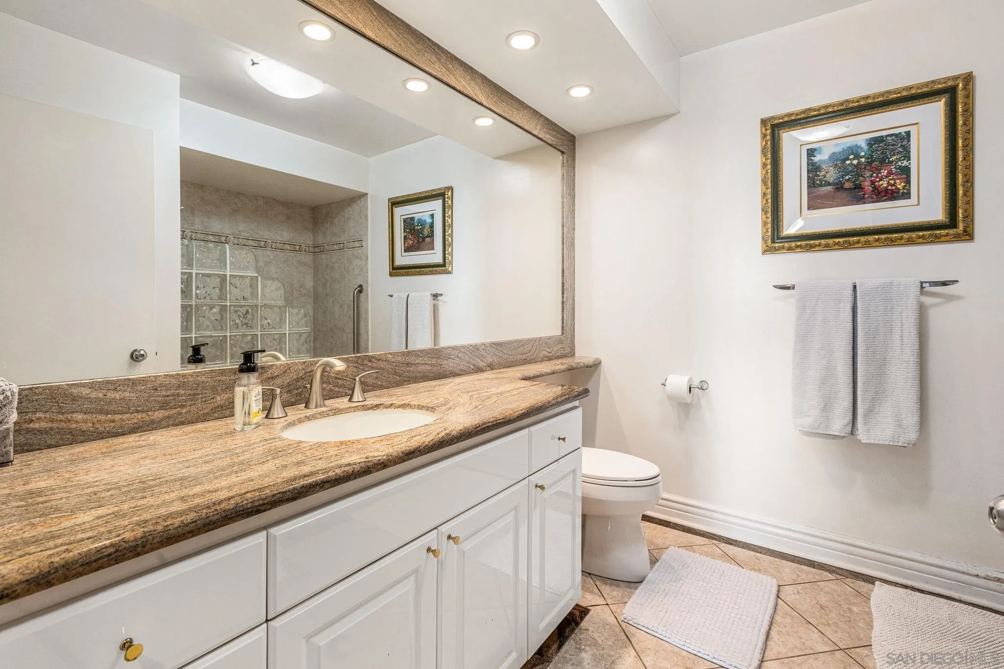 1750 Avenida Del Mundo Unit 210