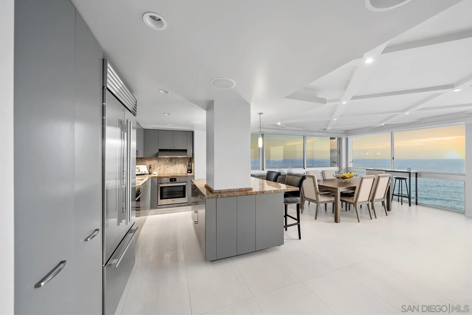 1720 Avenida Del Mundo Unit 1504
