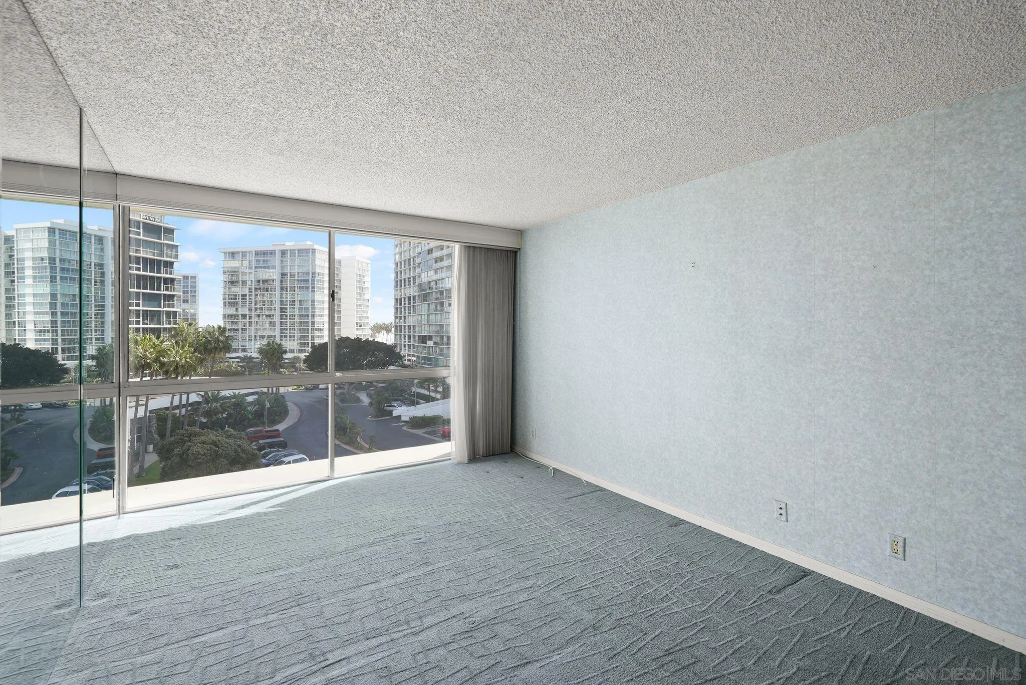 1730 Avenida Del Mundo Unit 402