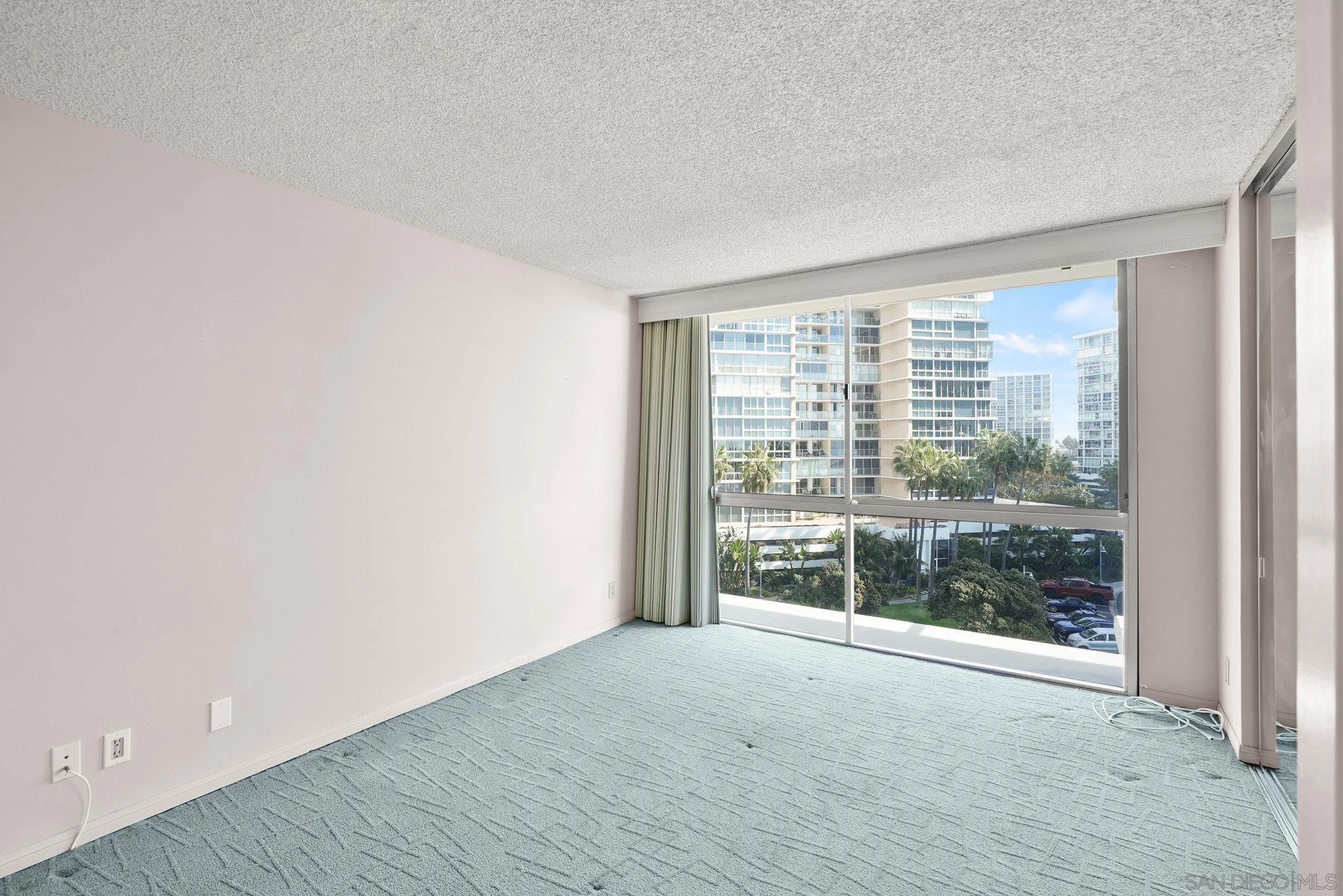 1730 Avenida Del Mundo Unit 402