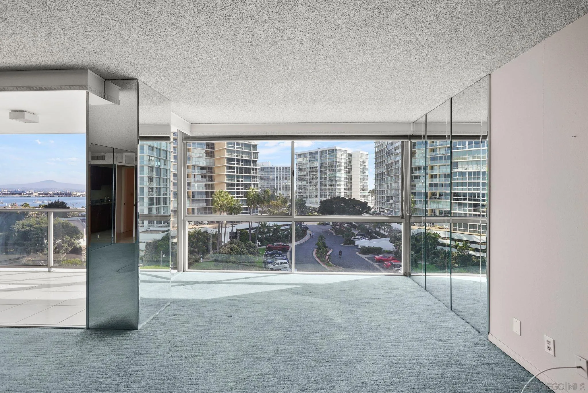 1730 Avenida Del Mundo Unit 402