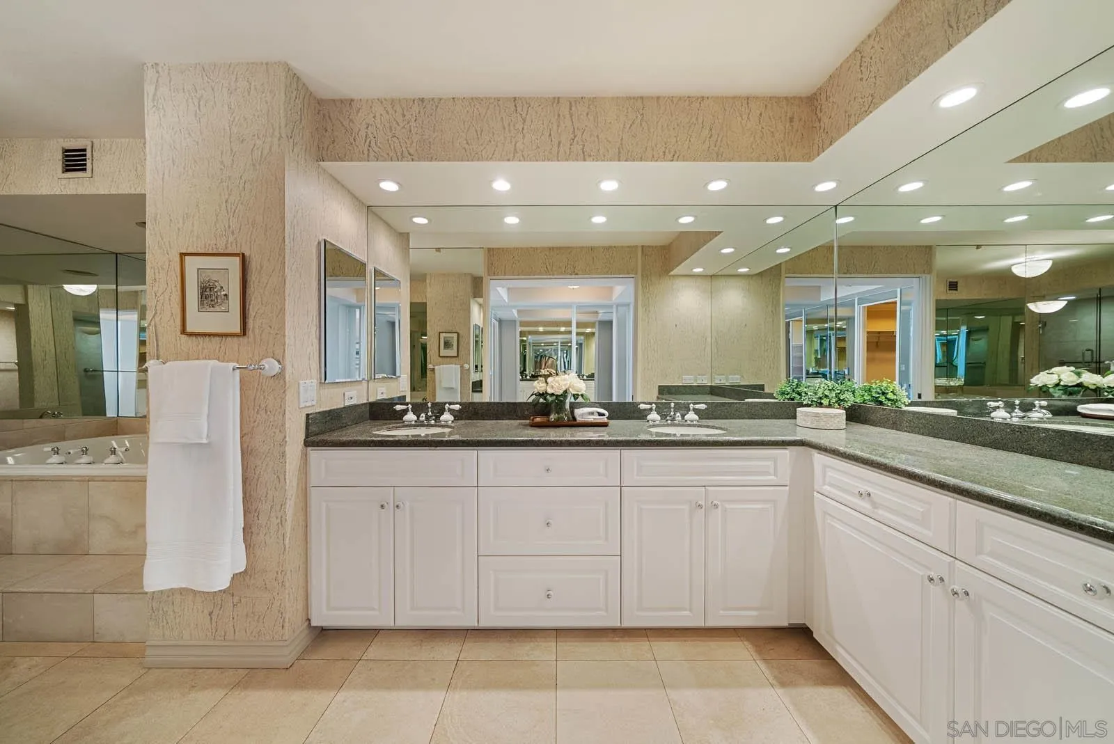 1780 Avenida Del Mundo Unit 409
