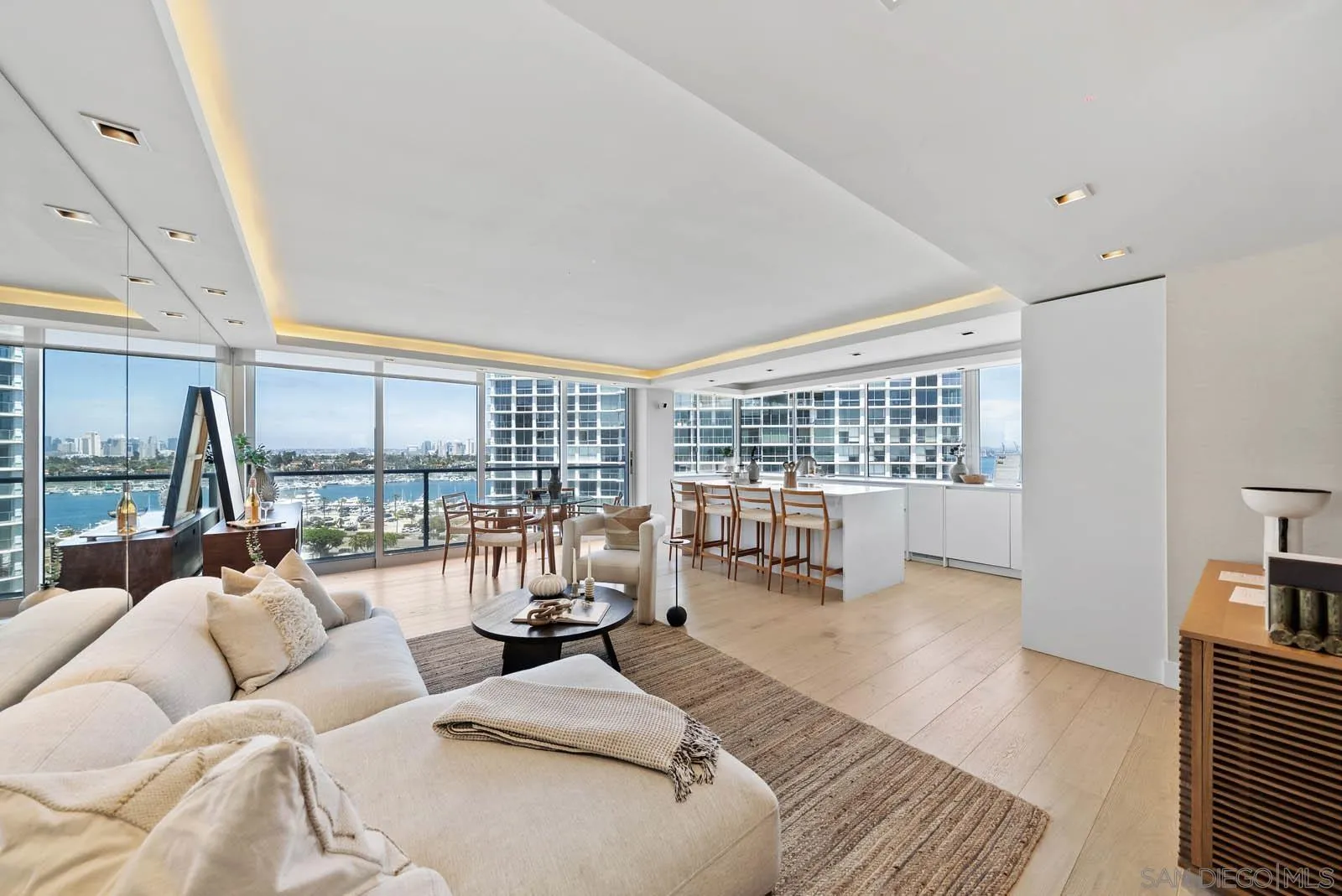 1780 Avenida Del Mundo Unit 902