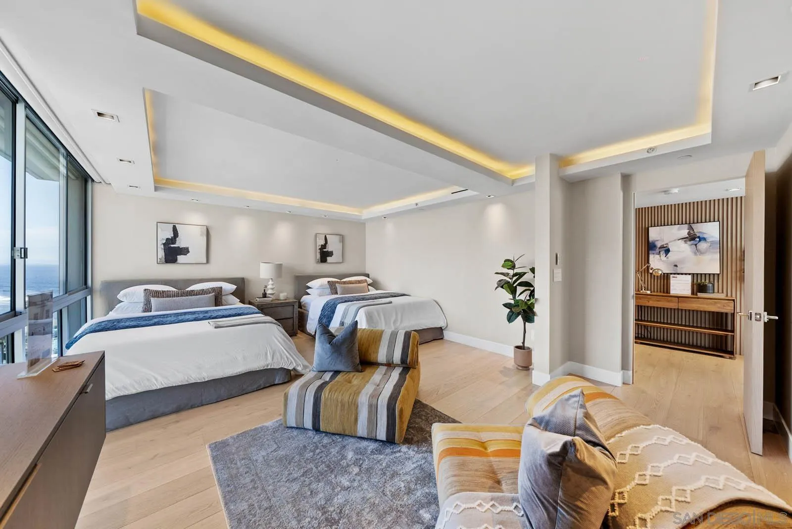 1780 Avenida Del Mundo Unit 902
