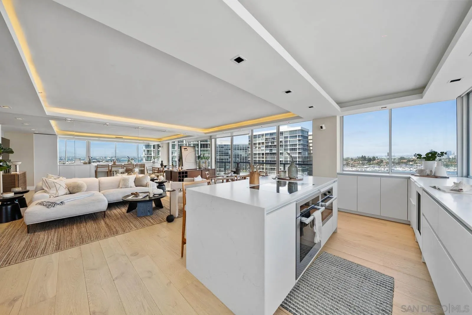 1780 Avenida Del Mundo Unit 902