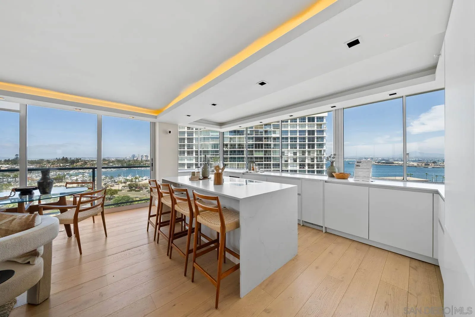 1780 Avenida Del Mundo Unit 902