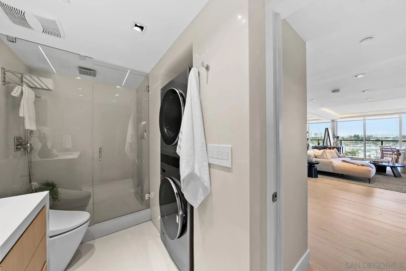 1780 Avenida Del Mundo Unit 902