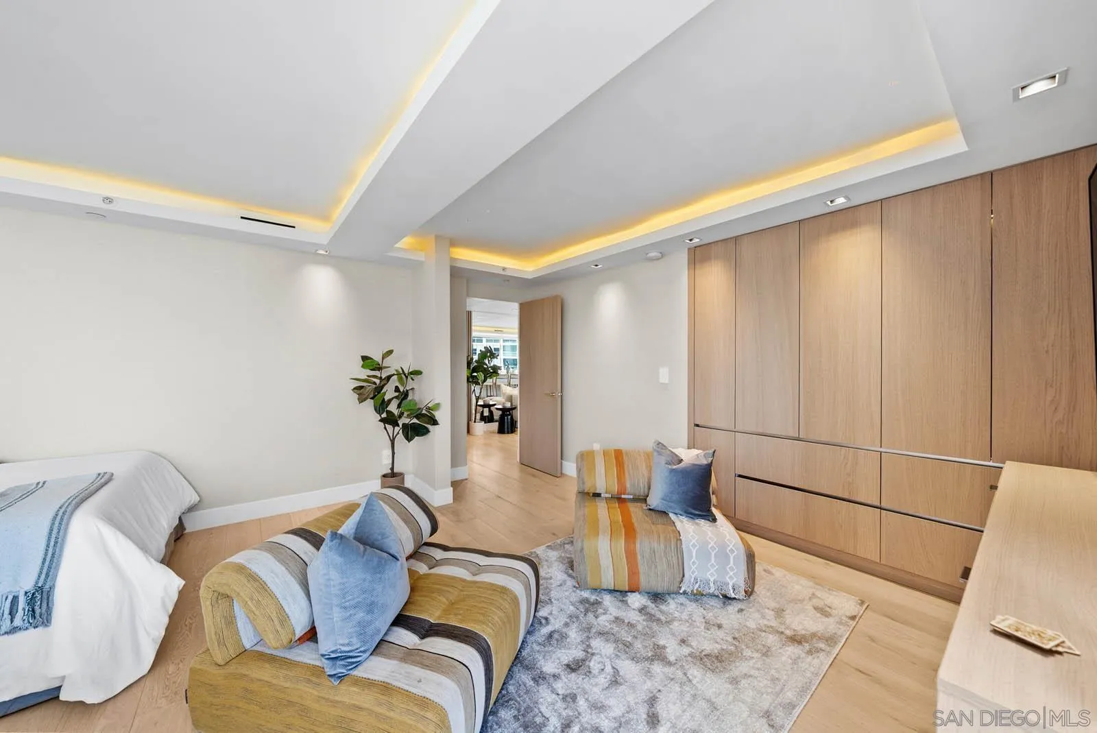 1780 Avenida Del Mundo Unit 902