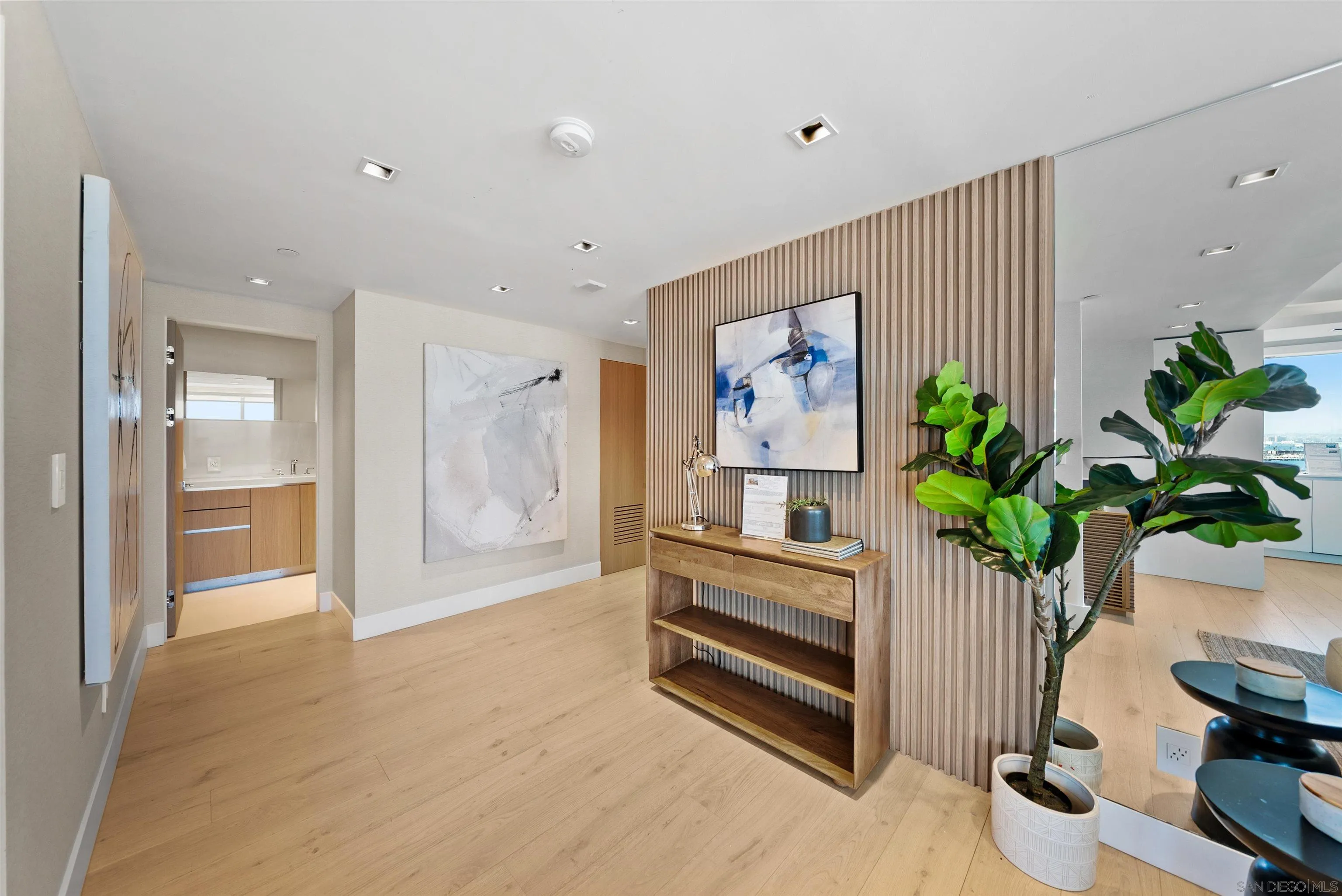 1780 Avenida Del Mundo Unit 902