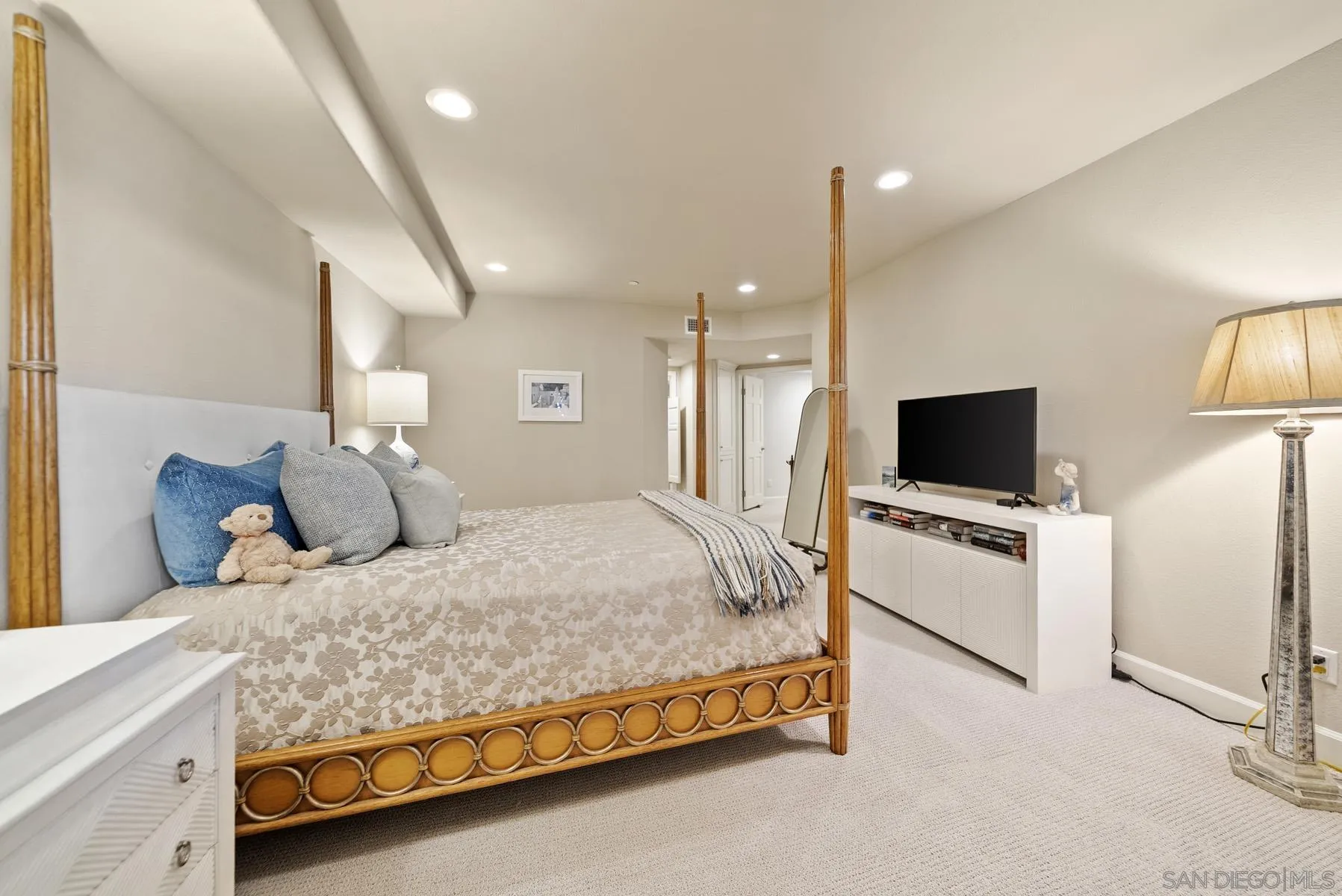 1099 1st St Unit 317