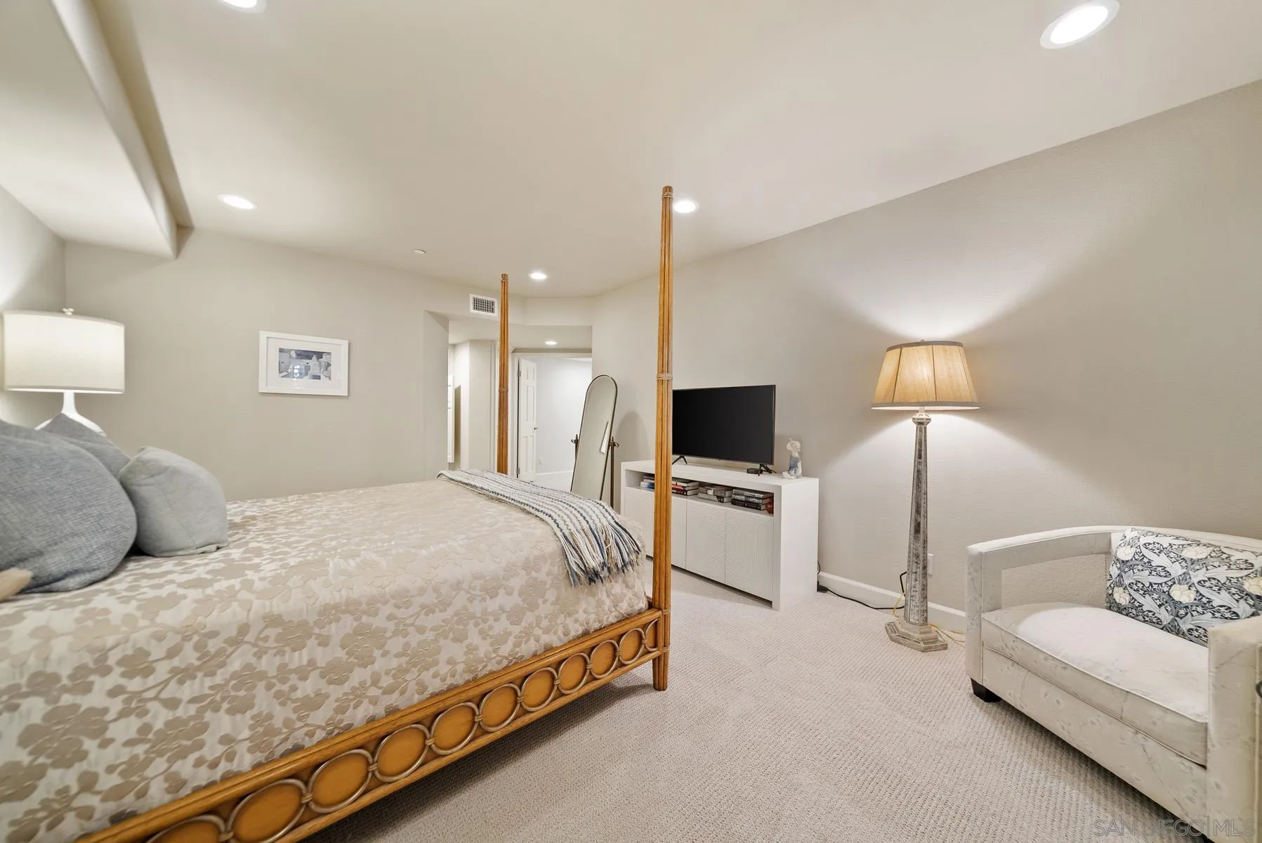 1099 1st St Unit 317