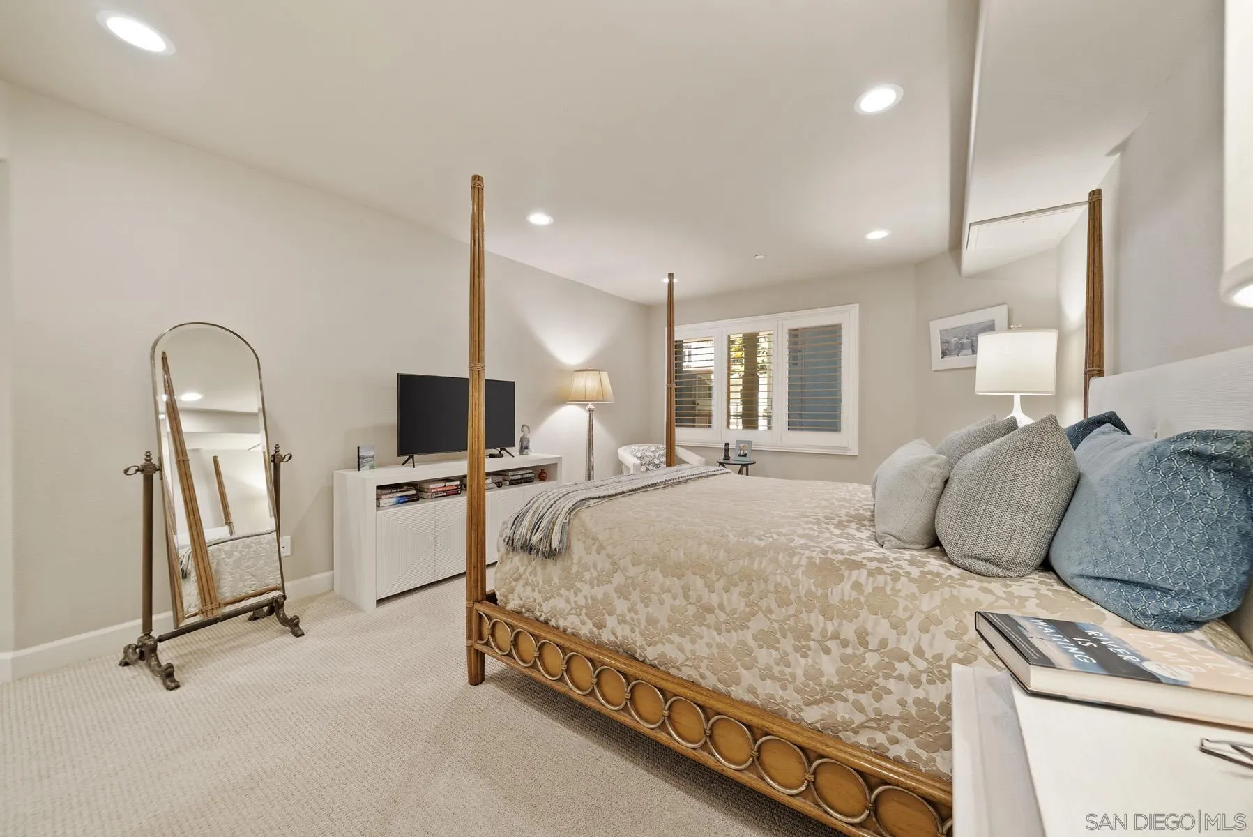 1099 1st St Unit 317