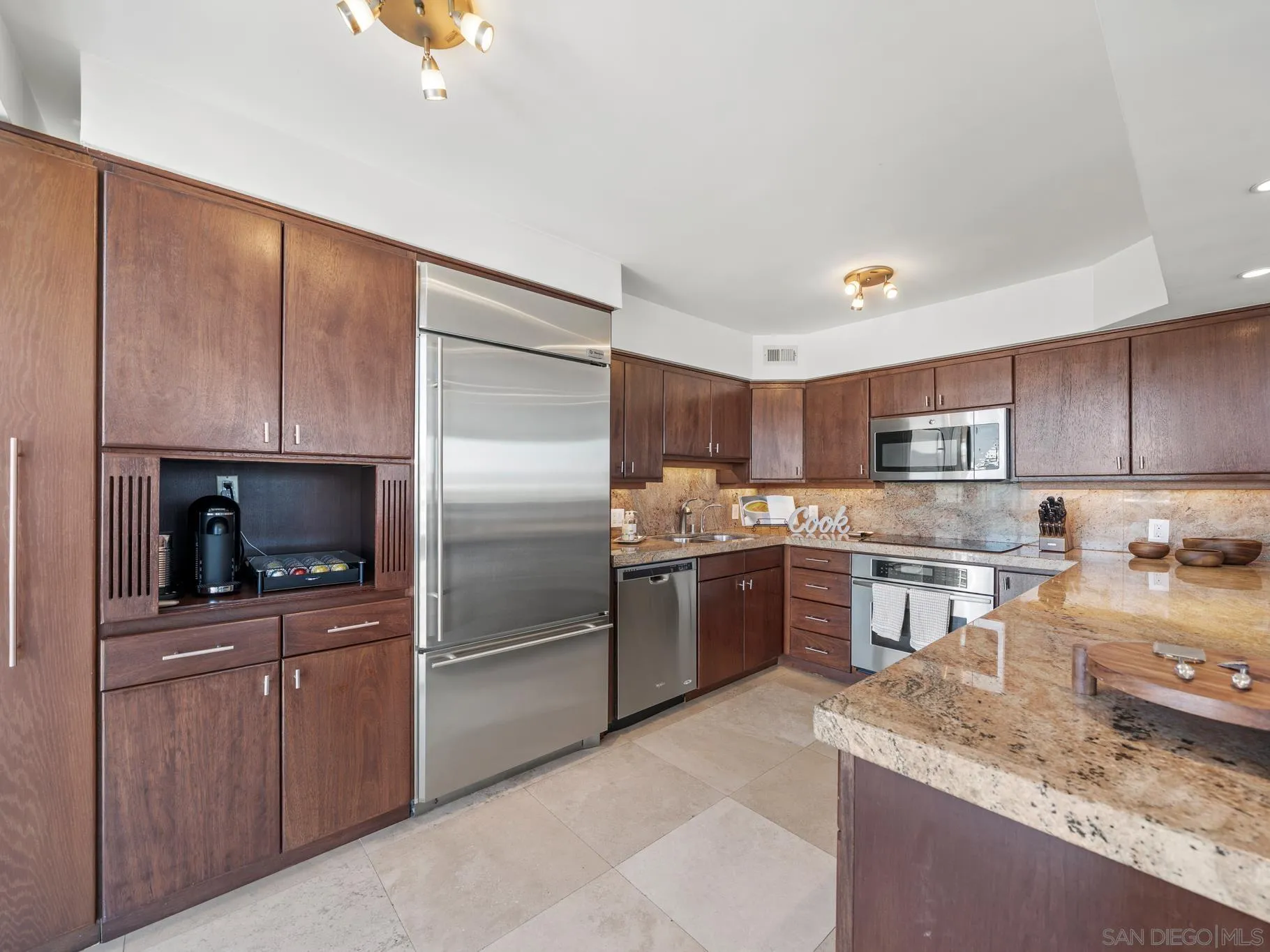 1730 Avenida Del Mundo Unit 1503