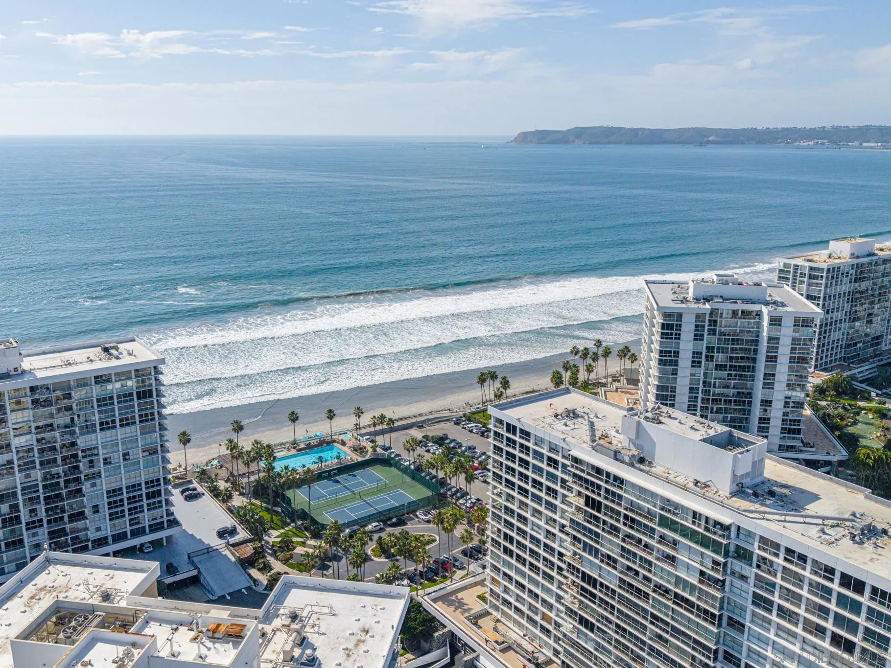 1810 Avenida Del Mundo Unit 907