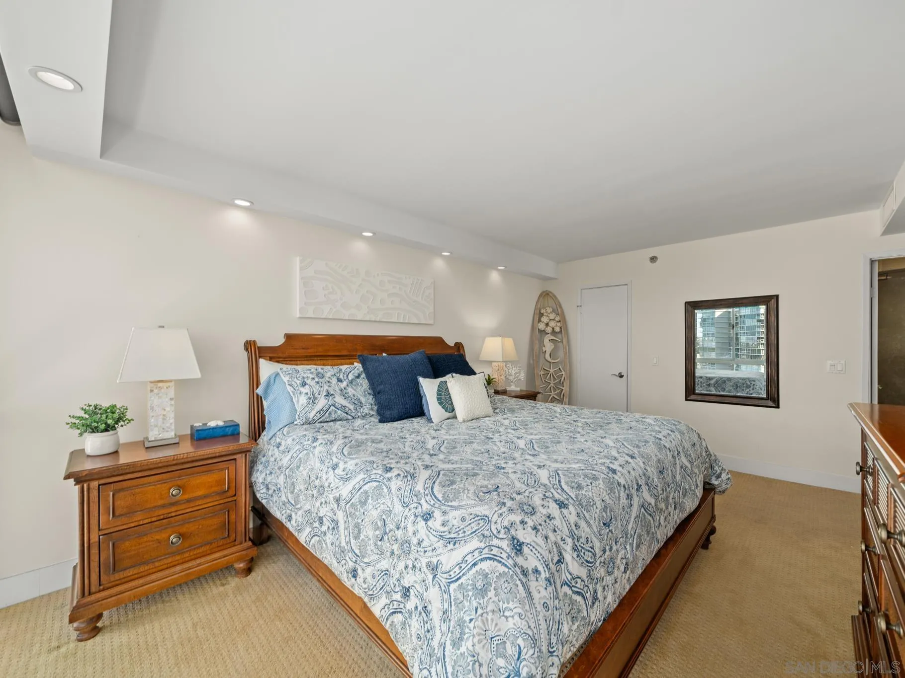 1810 Avenida Del Mundo Unit 907