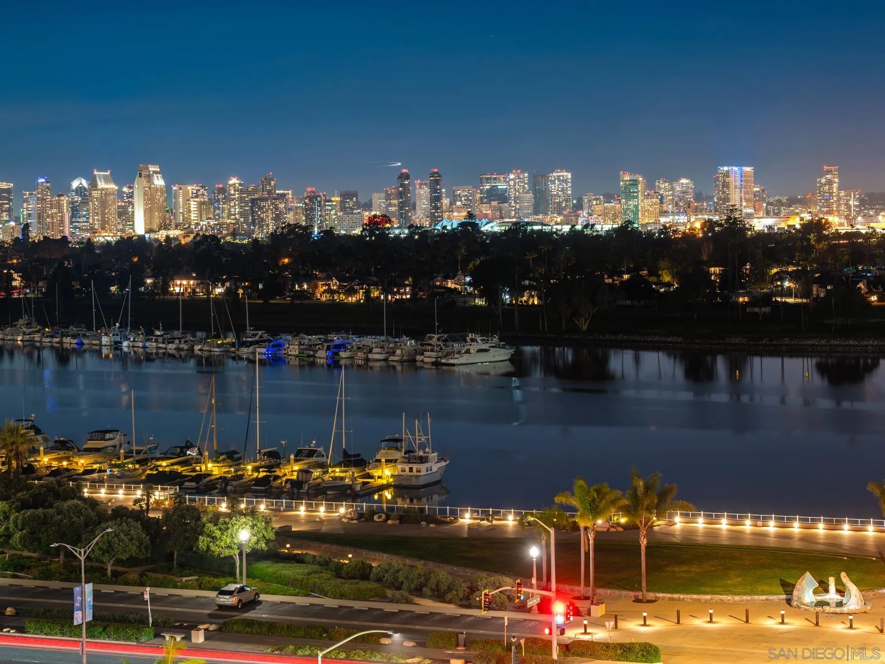 1810 Avenida Del Mundo Unit 907