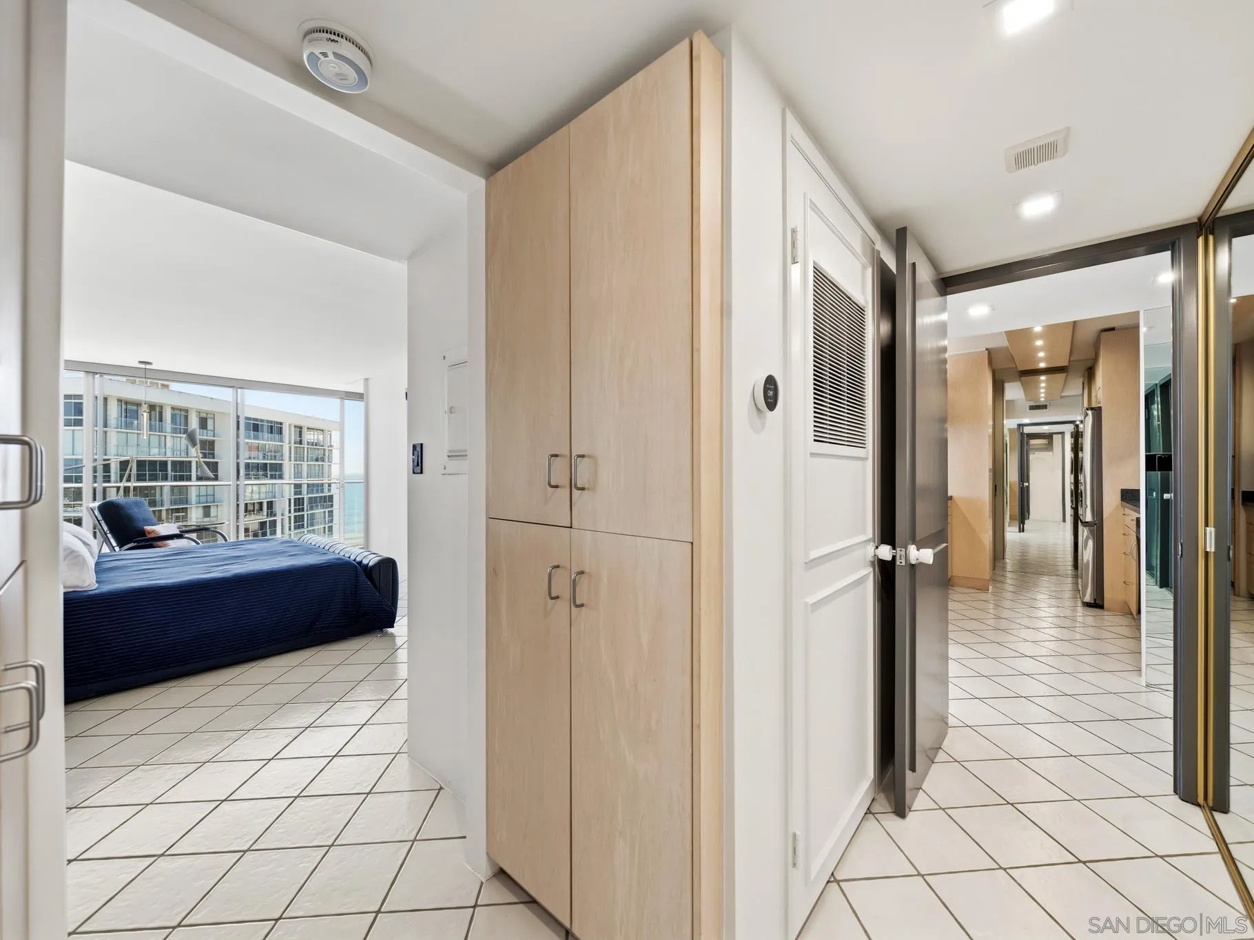 1770 Avenida Del Mundo Unit 1401