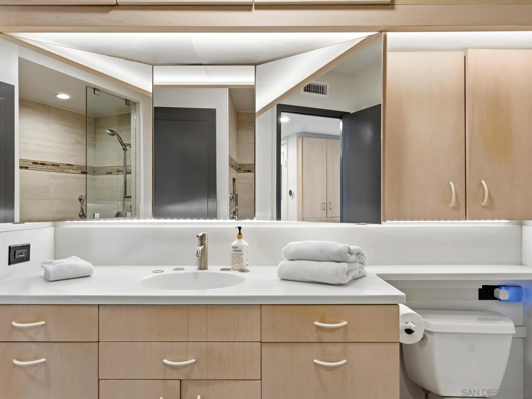 1770 Avenida Del Mundo Unit 1401
