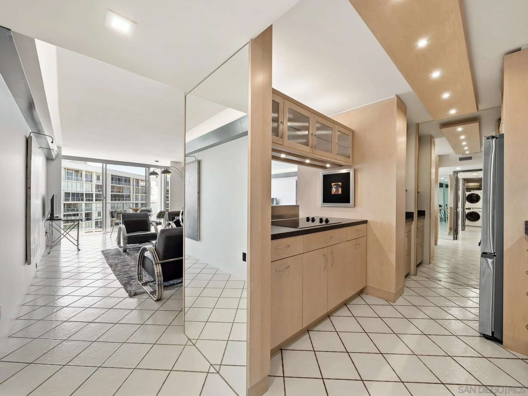 1770 Avenida Del Mundo Unit 1401