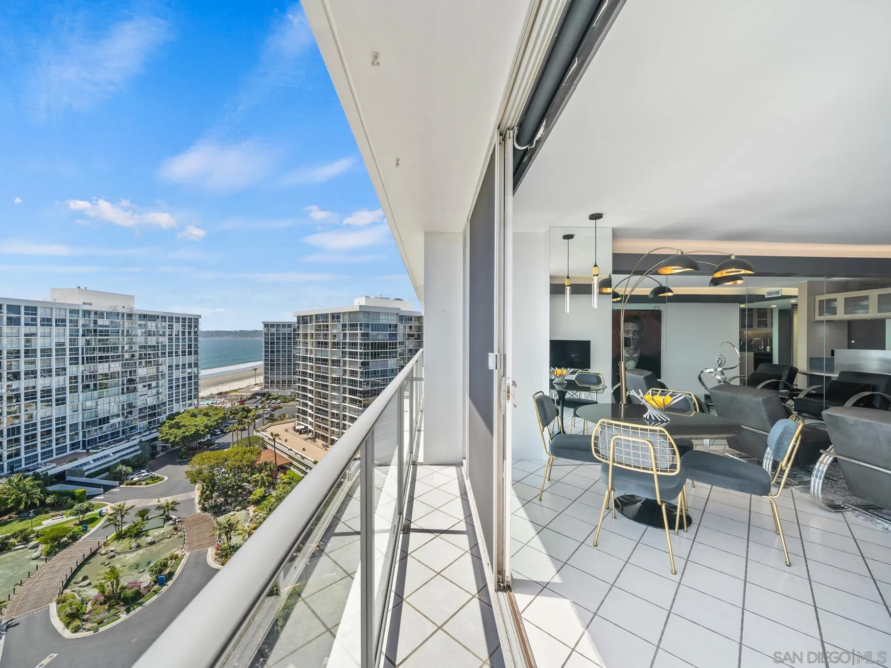 1770 Avenida Del Mundo Unit 1401