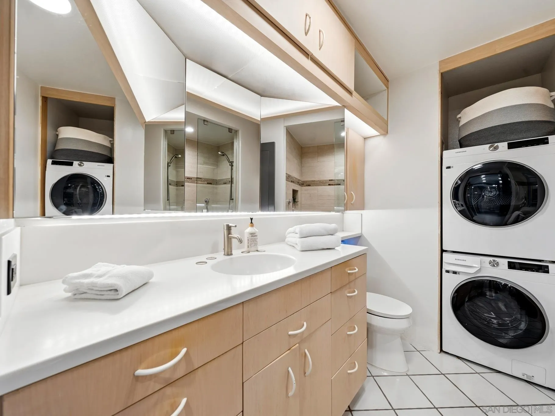 1770 Avenida Del Mundo Unit 1401