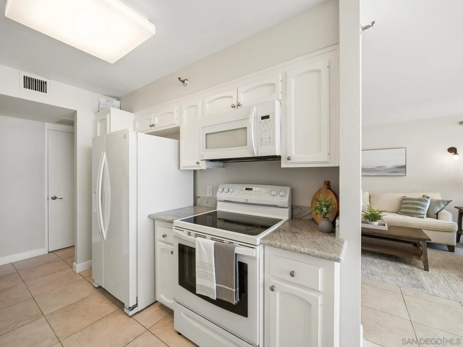 1750 Avenida Del Mundo Unit 908