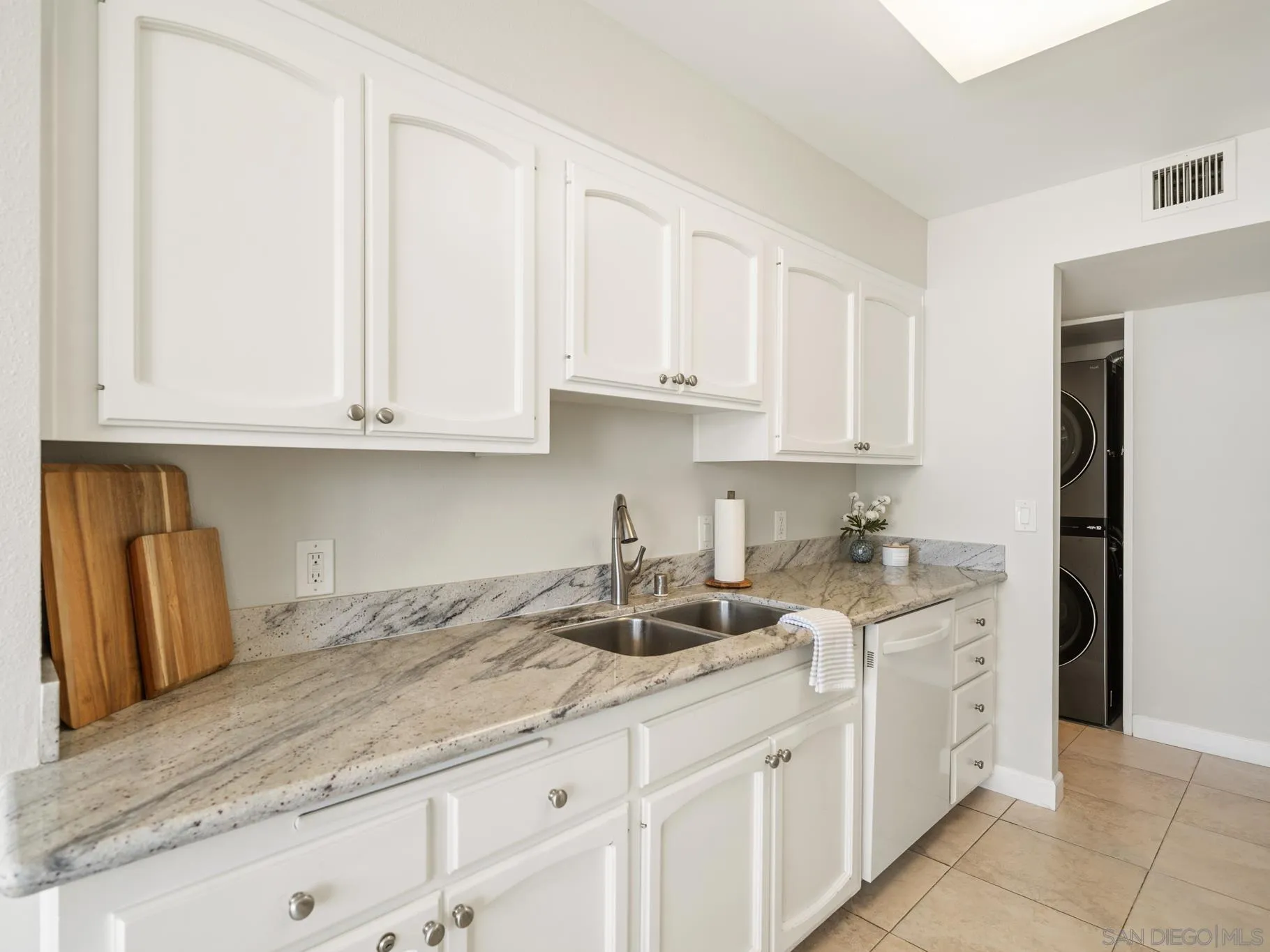 1750 Avenida Del Mundo Unit 908