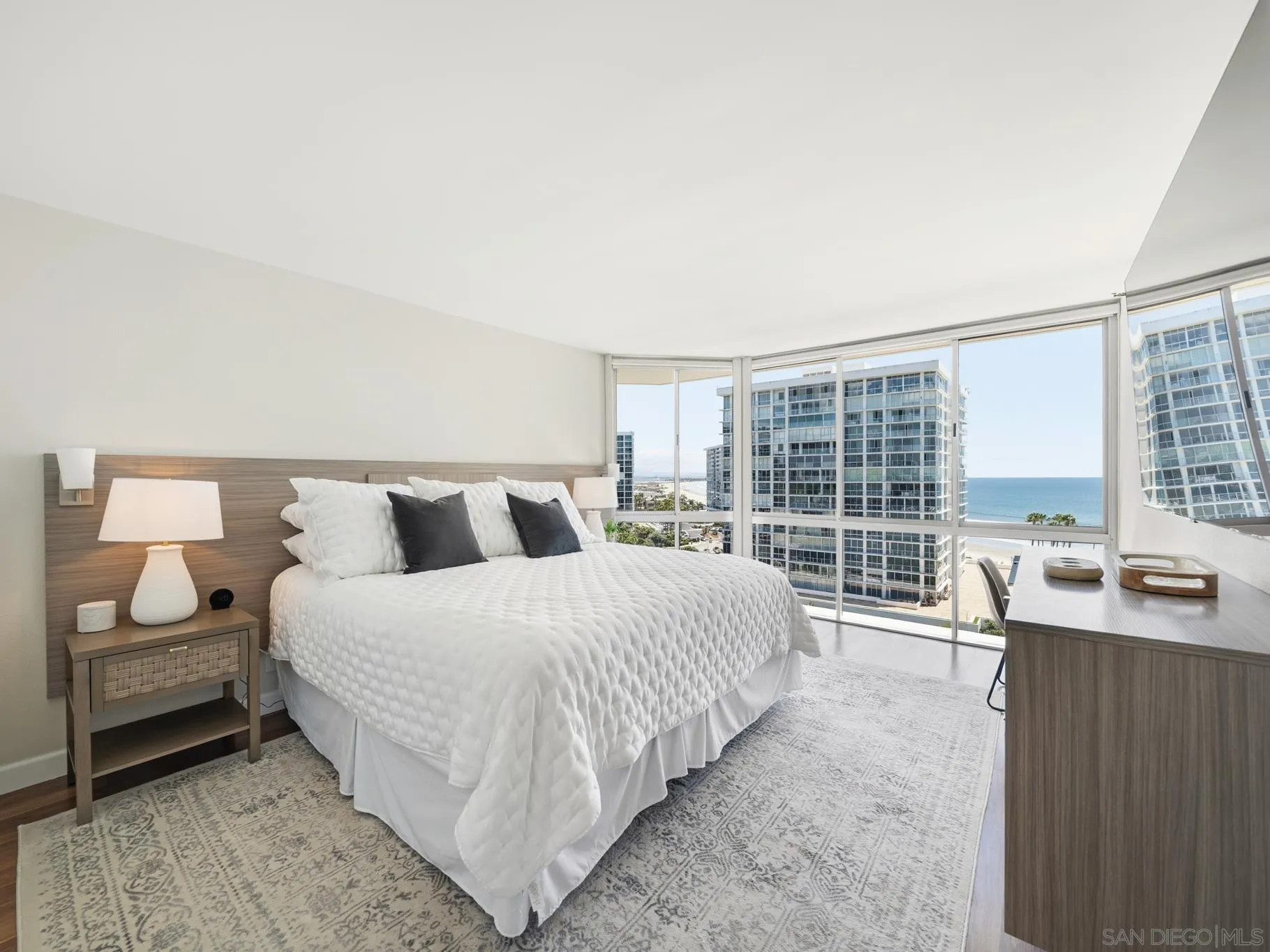 1750 Avenida Del Mundo Unit 908