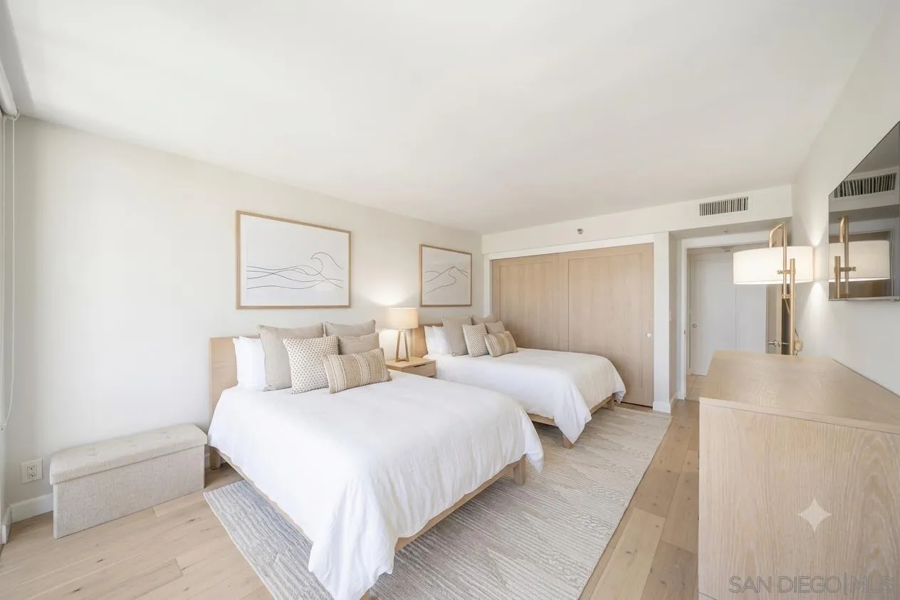 1750 Avenida Del Mundo Unit 908