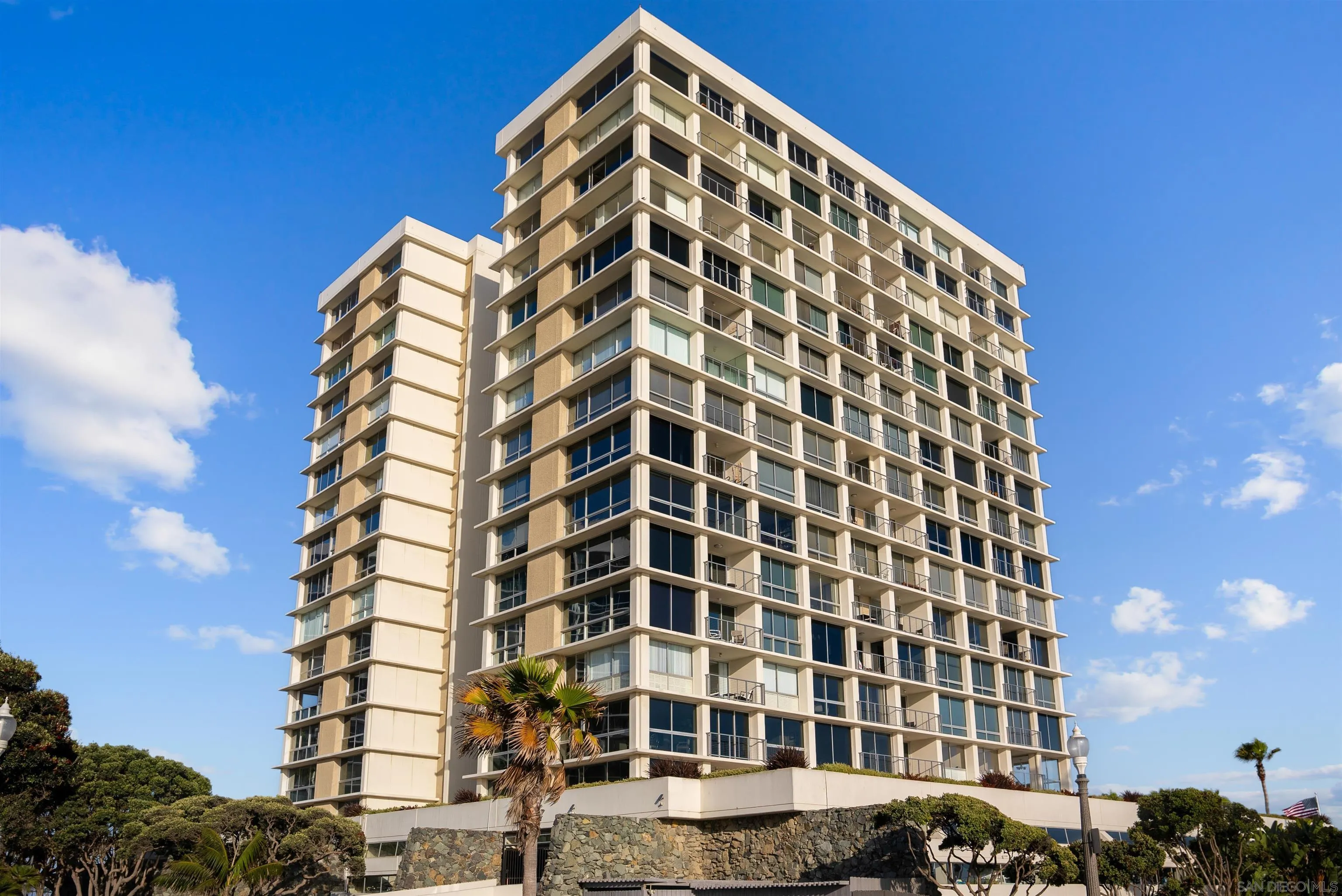 1720 Avenida Del Mundo Unit 209