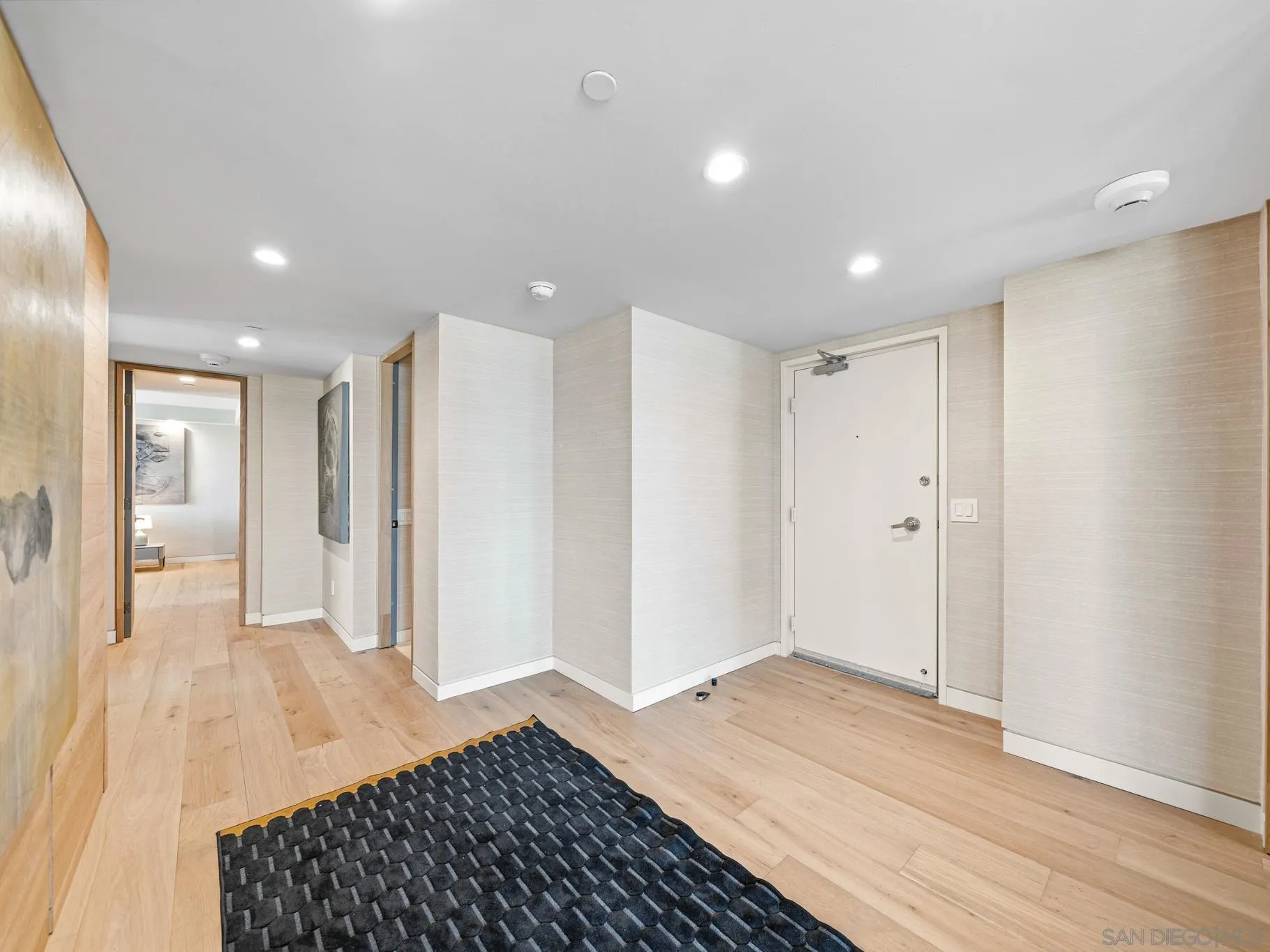 1810 Avenida Del Mundo Unit 403