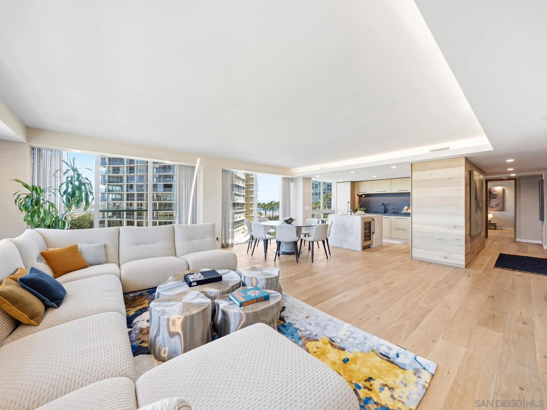 1810 Avenida Del Mundo Unit 403