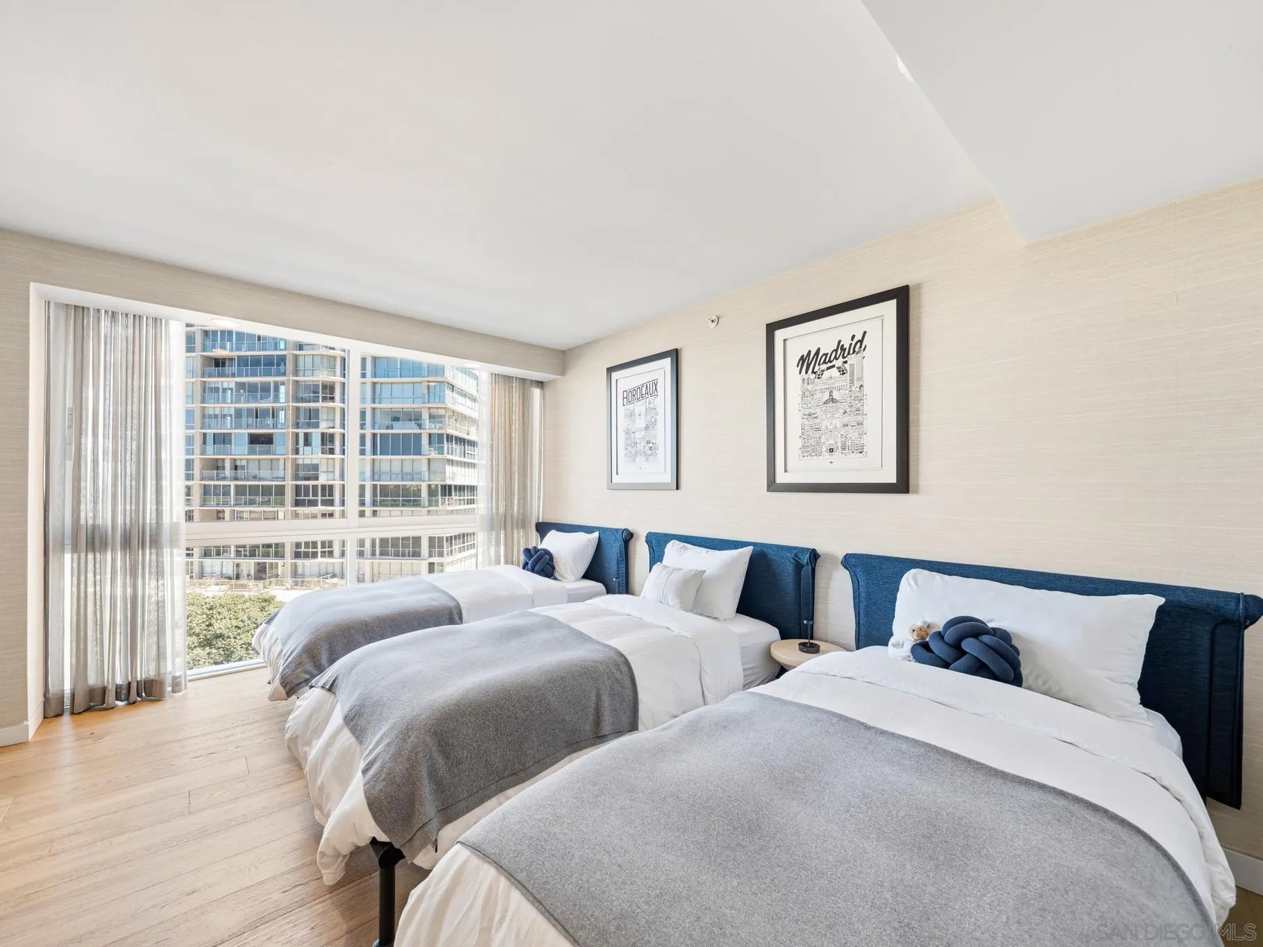 1810 Avenida Del Mundo Unit 403
