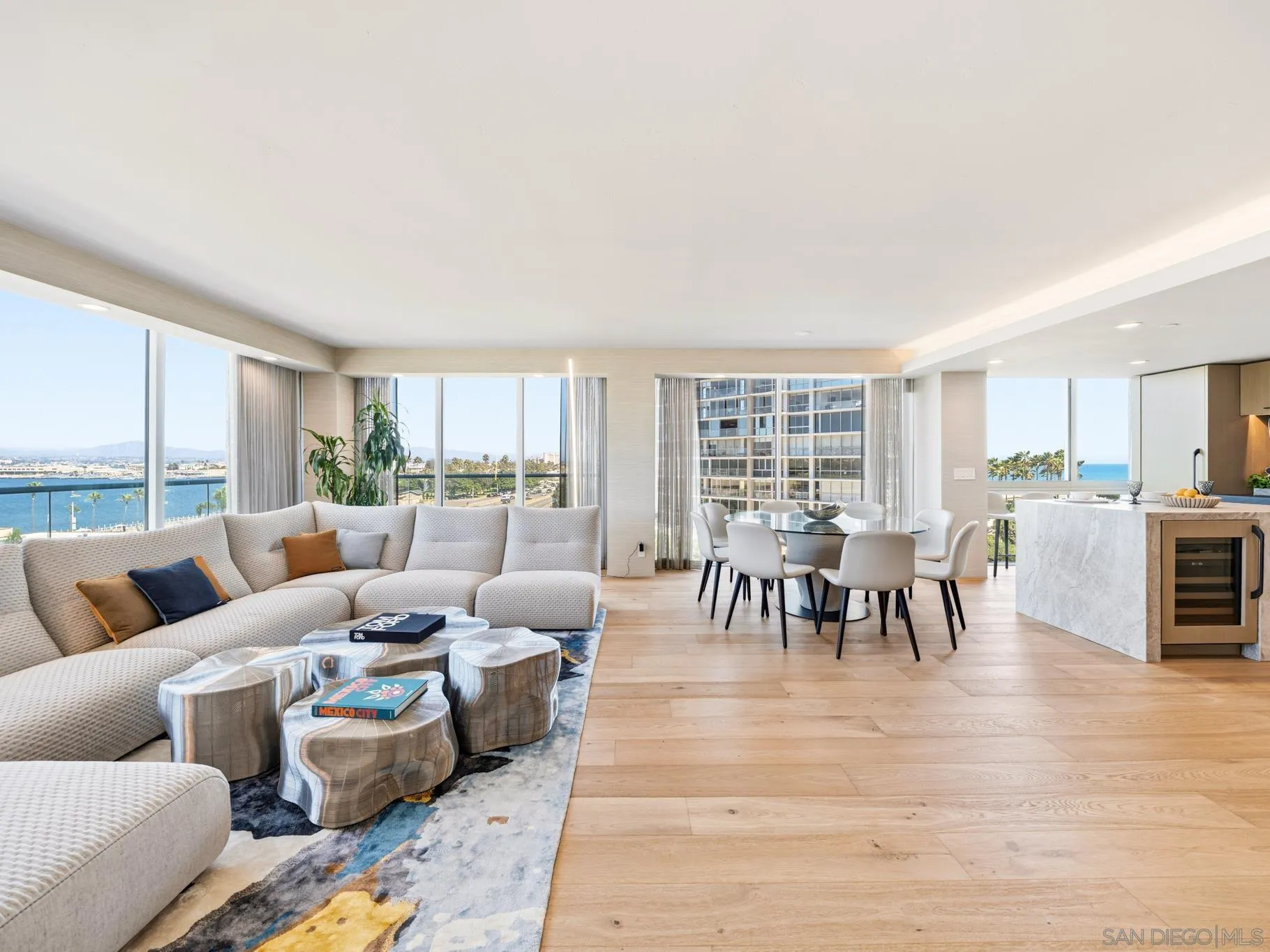 1810 Avenida Del Mundo Unit 403