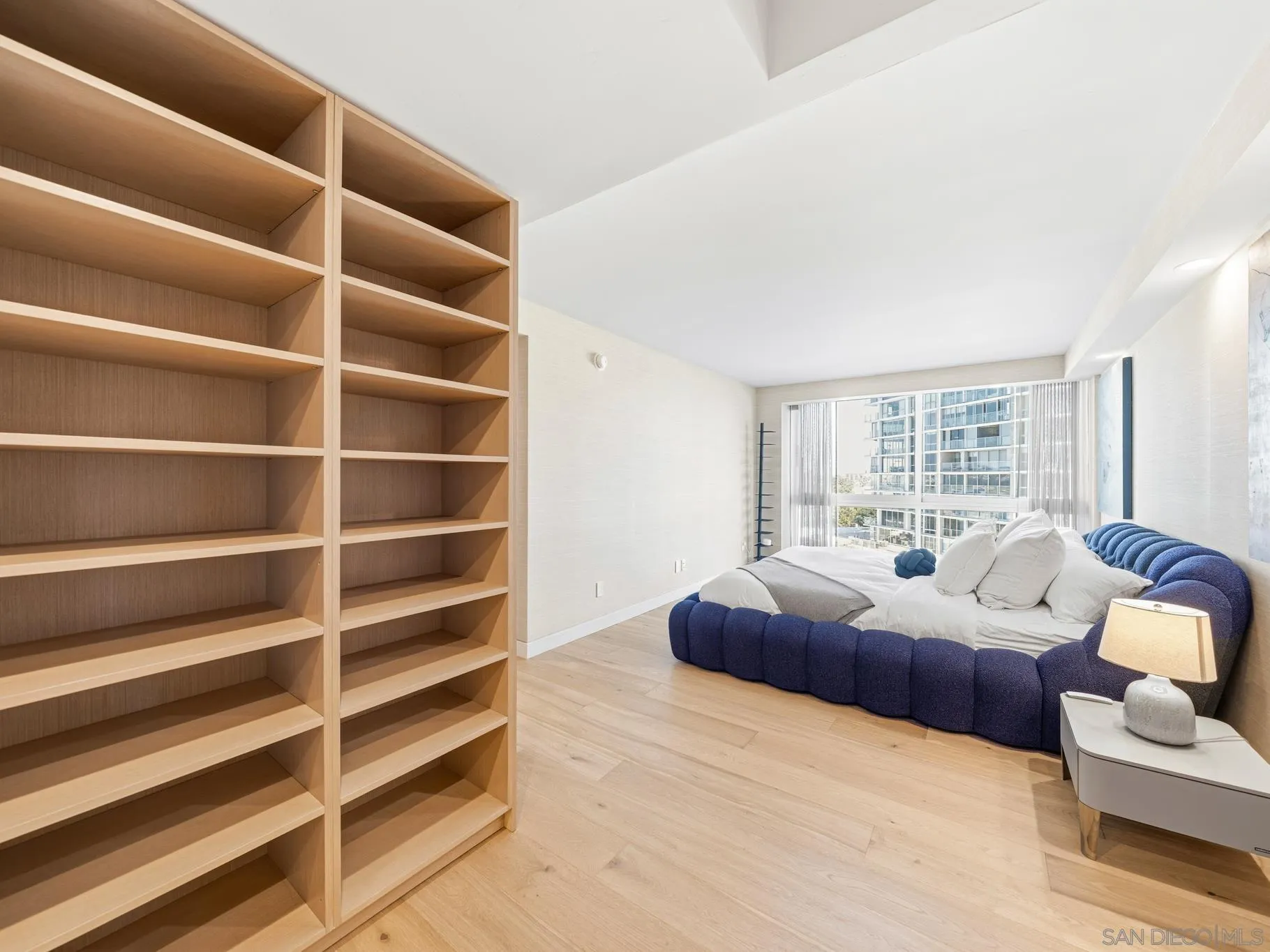 1810 Avenida Del Mundo Unit 403