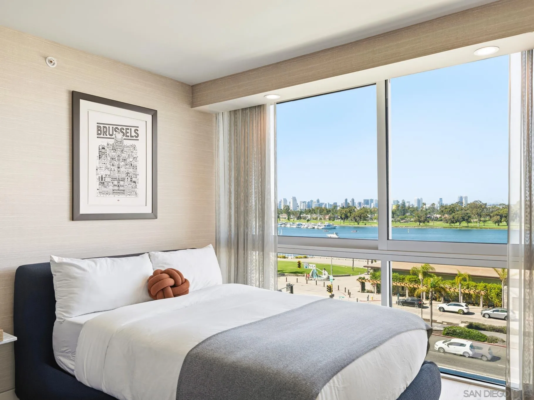 1810 Avenida Del Mundo Unit 403
