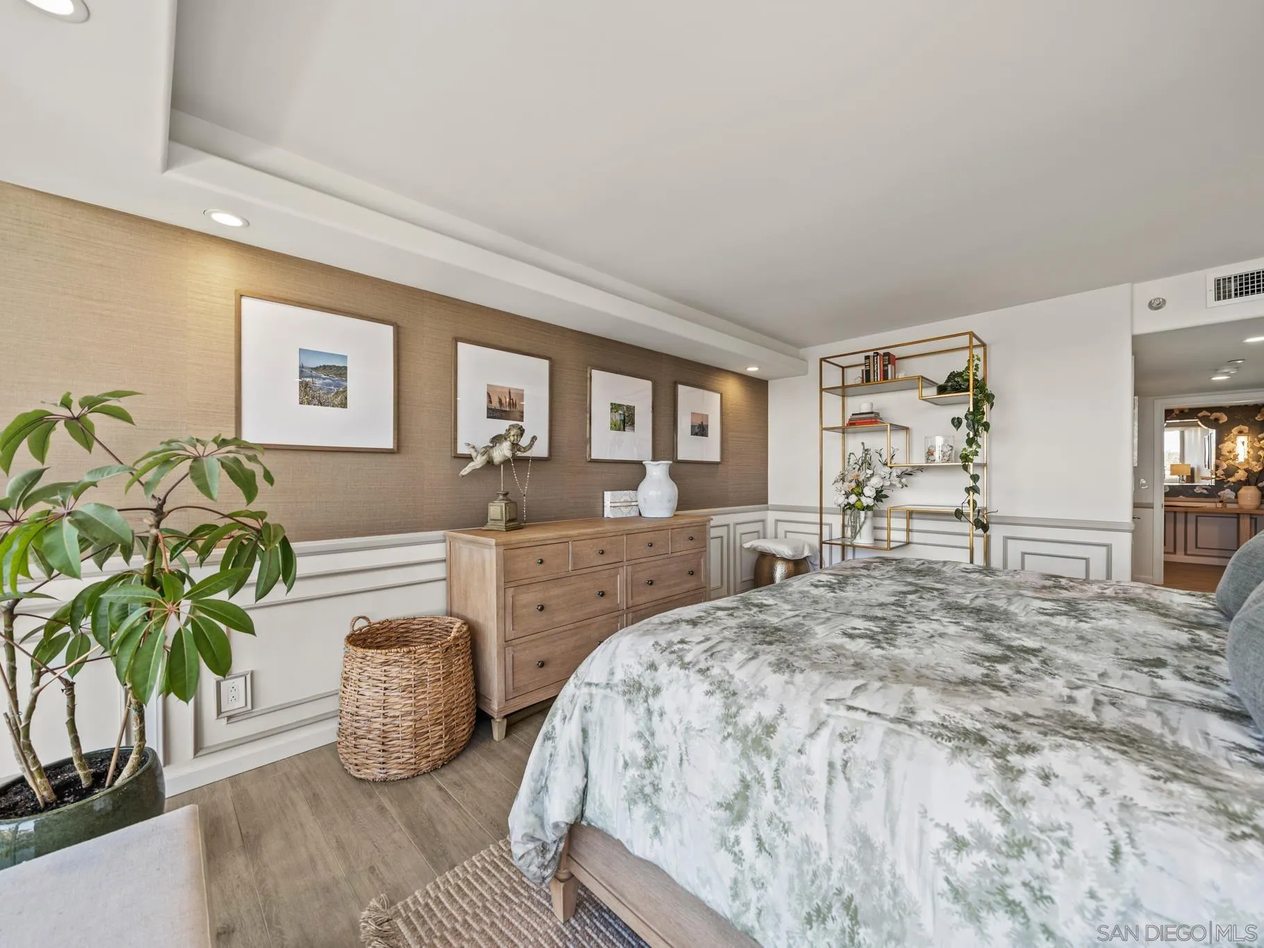 1750 Avenida Del Mundo Unit 404