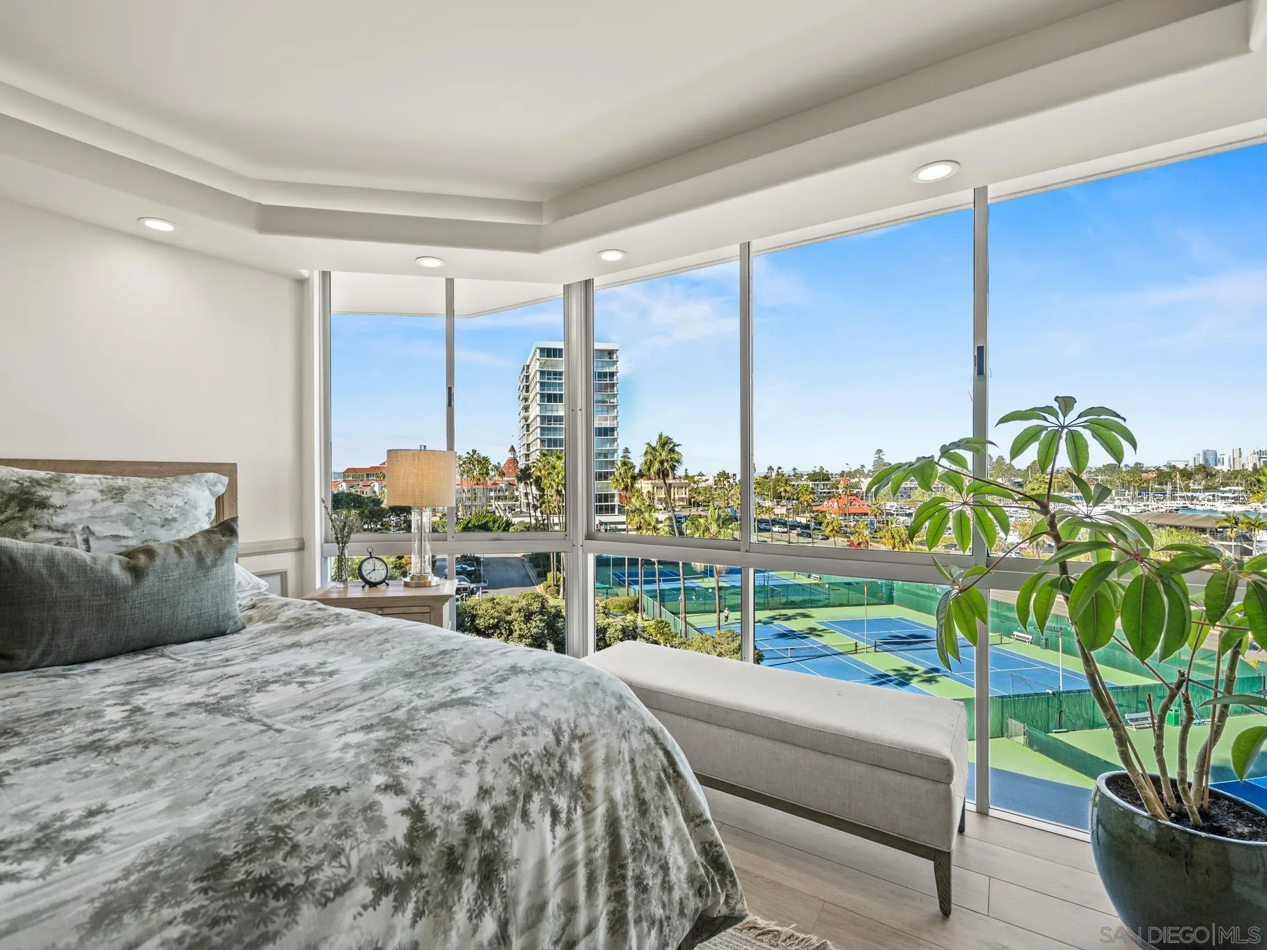 1750 Avenida Del Mundo Unit 404