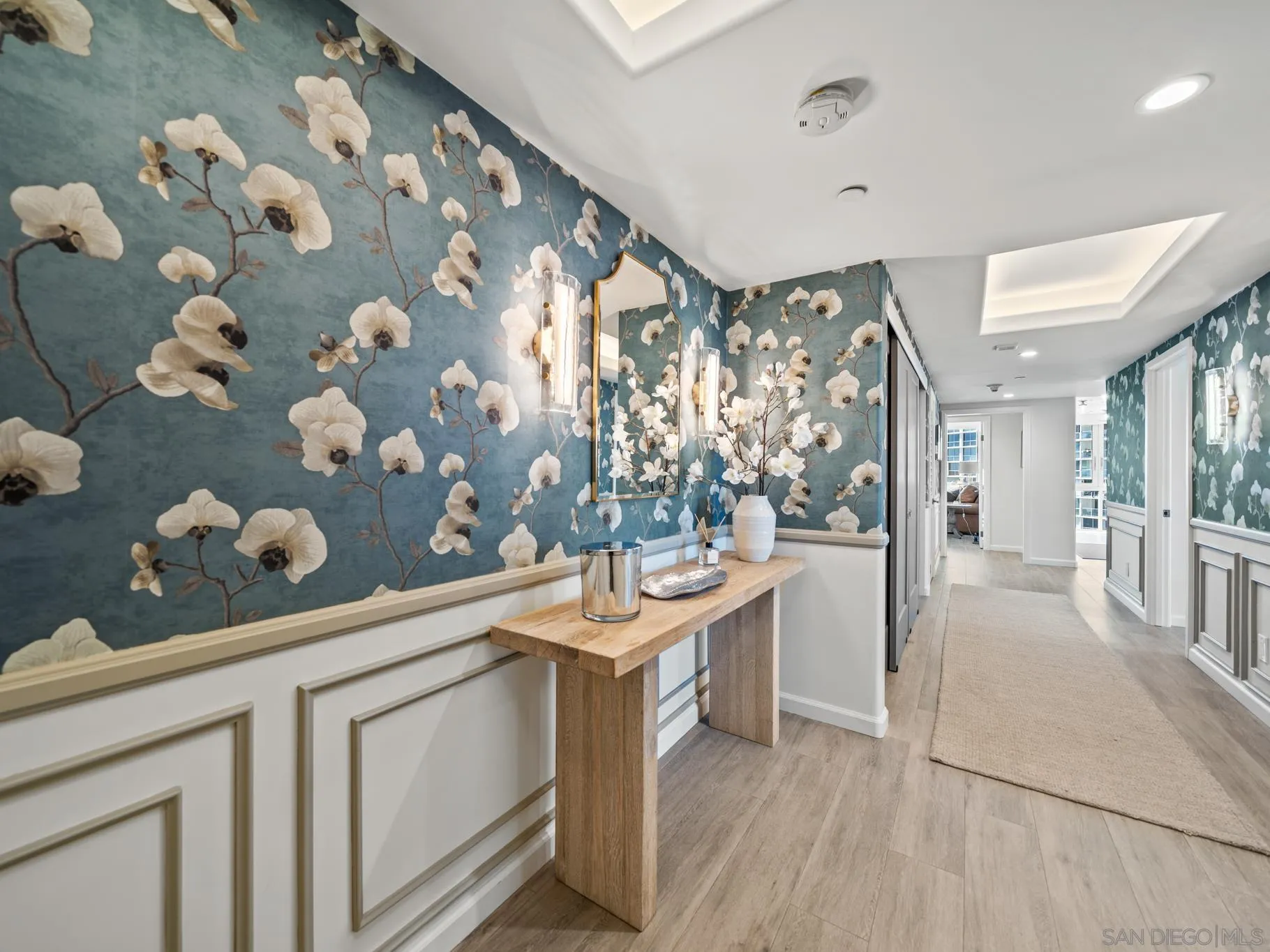 1750 Avenida Del Mundo Unit 404