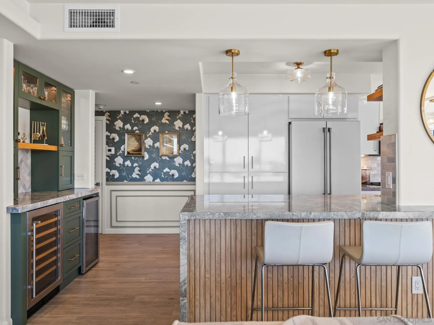 1750 Avenida Del Mundo Unit 404