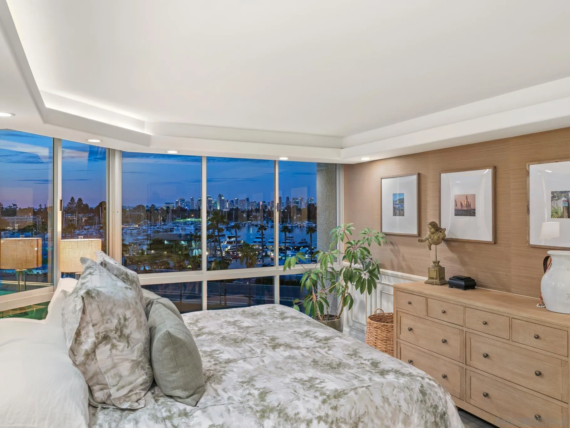 1750 Avenida Del Mundo Unit 404