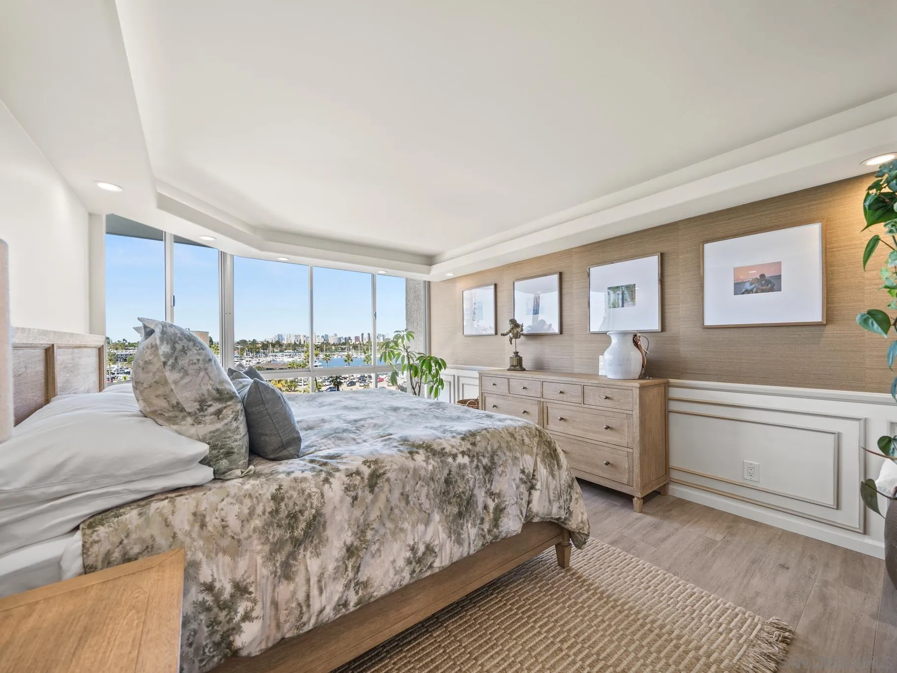 1750 Avenida Del Mundo Unit 404