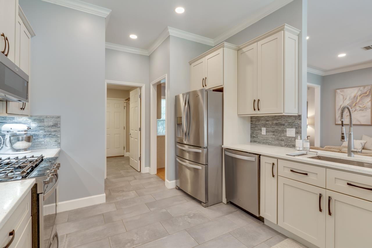 4739 Stoney Trace